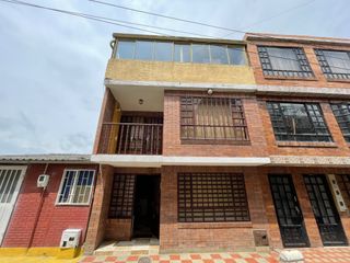 Foto 1 de casa en venta en el tesoro. Cod V1119