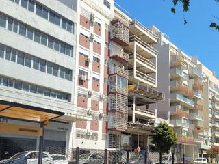 Monoambiente divisible, Piso 1°A, 38,80 m2 total,  c/balcón al fte, Agronomía.