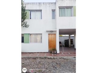 Foto 1 de VENTA-DUPLEX 3 DORM-2 BAÑOS-B° PUENTE BLANCO-CBA CAPITAL.