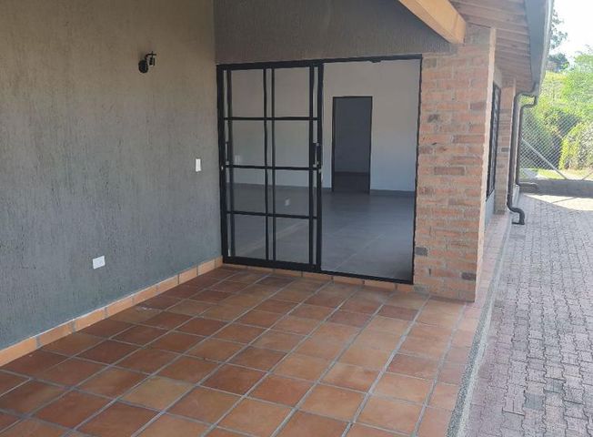 Casa en arriendo en Envigado