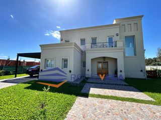 Casa en venta en Prados del Oeste, Moreno