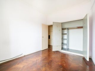 VENTA - 3 AMBIENTES - 2 BAÑOS - DEPENDENCIA - LUMINOSO - BARRACAS