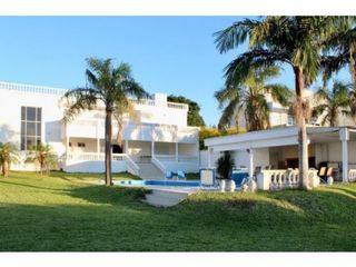 Foto 4 de ALQUILO POR SEMANA!! ÃNICA E INCREÃBLE VILLA ROMANA