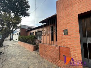 Foto 2 de Corrientes al 1300-Casa-Venta-Macrocentro