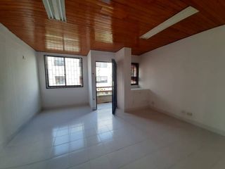 Foto 1 de OFICINA EN VENTA BARRIO CENTRO | 9006