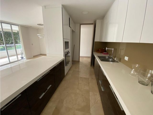 Venta apartamento barrio Altos de Normandia, Oeste de Cali.