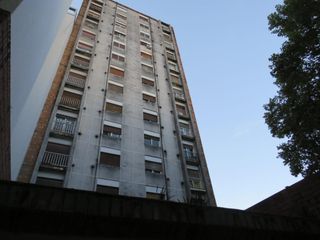 Cochera en venta - 15mts2 - La Plata