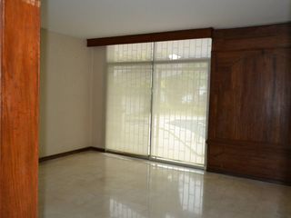 Casa en Venta en Urdesa