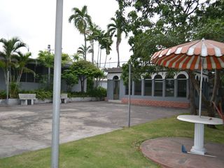 Casa en Venta en Urdesa