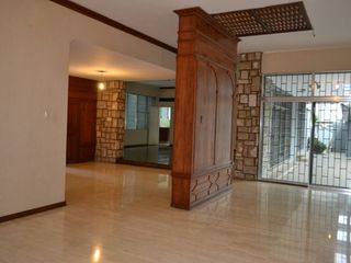 Casa en Venta en Urdesa