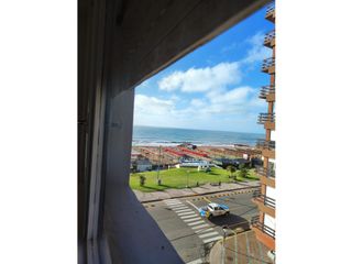 Foto 1 de VENTA en MIRAMAR  DEPARTAMENTO 5 AMBIENTES FRENTE AL MAR
