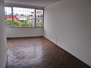 Foto 6 de Arriendo casa en la Av. América, sector Colegio San Gabriel