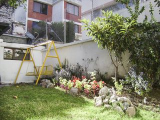 Foto 20 de Arriendo casa en la Av. América, sector Colegio San Gabriel