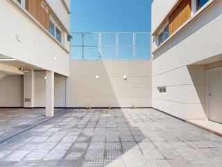 Duplex  en venta de categoría en Berazategui a estrenar