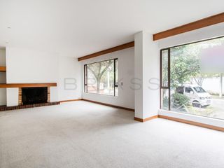 Foto 1 de apartamento en venta en cerros de suba (localidad de suba). Cod V5023