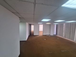 La Mariscal, Oficina en  Renta, 115m2, 5 ambientes