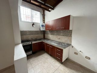 PH en venta -  2 Dormitorios 1 Baño - 74Mts2 - La Plata [FINANCIADO]