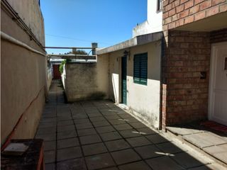Foto 5 de Propiedad -Condominio de 5 Departamentos en Bº Jardín