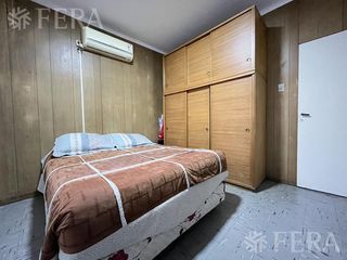 Venta casa 3 ambientes con cochera en Bernal (31930)