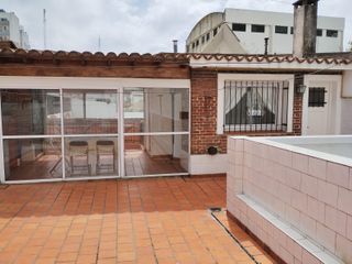 Amplia casa en  venta en Ramón Falcón 3300, Flores