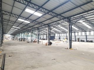 Foto 1 de VENTA BODEGA INDUSTRIAL ALTO IMPACTO, SUR DE QUITO