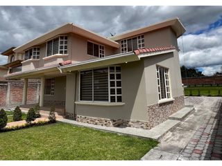 Foto 2 de Casa en renta, sector Conocoto (Valle de los Chillos)
