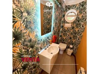 Foto 6 de VENTA Chalet 6 AMB reciclado con piscina climatizada - zona Güemes MdP