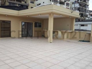 Foto 25 de Se Vende Amplio Departamento Remodelado de Oportunidad en Urdesa