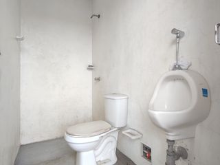 Foto 7 de bodega en arriendo en zona industrial. Cod A30067