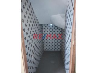 Foto 3 de SE VENDE DEPARTAMENTO TRIPLEX A 4 CASAS DE LA AVENIDA PRINCIPAL 26 DE MARZO EN FLORENCIA DE MORA 

CUENTA CON 3 PISOS

3 HABITACIONES
COCINA
SAL