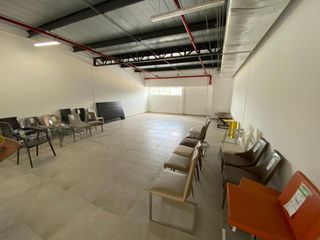Foto 3 de Local Comercial en Alquiler en la Aurora
