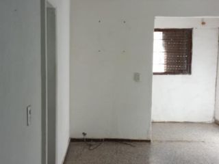 Foto 4 de Depto en las 500 viviendas planta baja.
