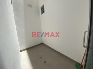 Foto 5 de Venta De Departamento De Estreno En Urb Los Sauces En 1Er Piso