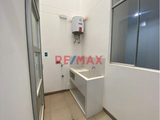 Foto 7 de Venta De Departamento De Estreno En Urb Los Sauces En 1Er Piso