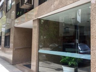 MB 3 Ambientes c/dependencia, cochera y baulera! Excelente Ubicacion!