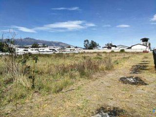 Foto 7 de VENDO TERRENO NORTE DE QUITO, SECTOR CALDERON, PARA PROYECTO HABITACIONAL