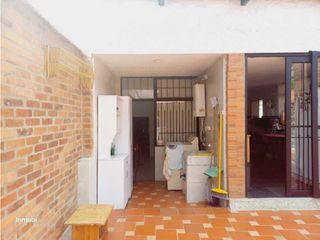 Foto 25 de Venta / Permuta  Casa Barrio las Villas Bogota Ccial Bulevar Niza