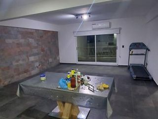 Departamento en venta - 2 Dormitorios 1 Baño - Cochera - 68Mts2 - Ramos Mejía, La Matanza