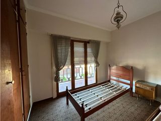 Foto 7 de Chalet 4 ambientes con locales