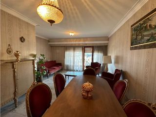 Foto 6 de Chalet 4 ambientes con locales