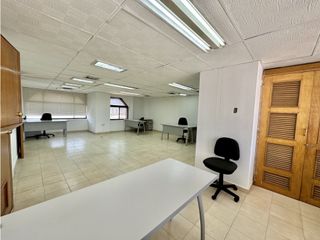Foto 2 de ARRIENDO DE OFICINA EN ED. CENTRO EJECUTIVO - SANTA MARTA