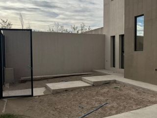 VENDE, Duplex 3 dormitorios con pileta