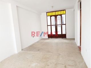 Foto 1 de Venta Departamento 1Er Piso Con Cochera San Isidro