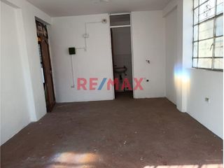 Foto 14 de Venta Departamento 1Er Piso Con Cochera San Isidro