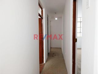 Foto 5 de Venta Departamento 1Er Piso Con Cochera San Isidro