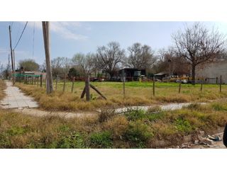 3 LOTES DE TERRENO (A. del Valle y Nelbone)
