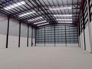 Foto 1 de En Renta Bodega Nueva de 1132 m² con Uso de Suelo Mediano Impacto en Pifo