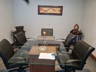 Foto 3 de Alquiler Oficina Comercial Reciclada 6 privados sala de reuniones $300.000.