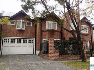 Foto 1 de Chalet en venta en Parque Johnston