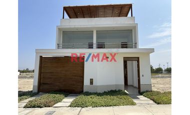 Casa en Venta en Asia - View 3